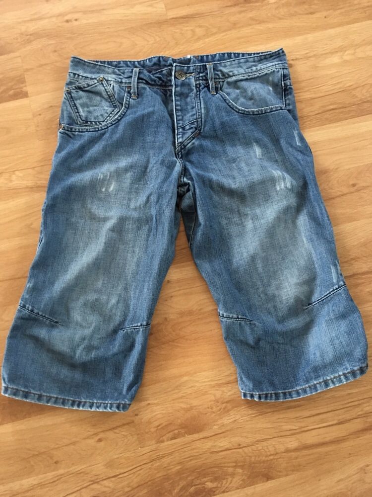 Krótkie spodnie jeans stan bdb