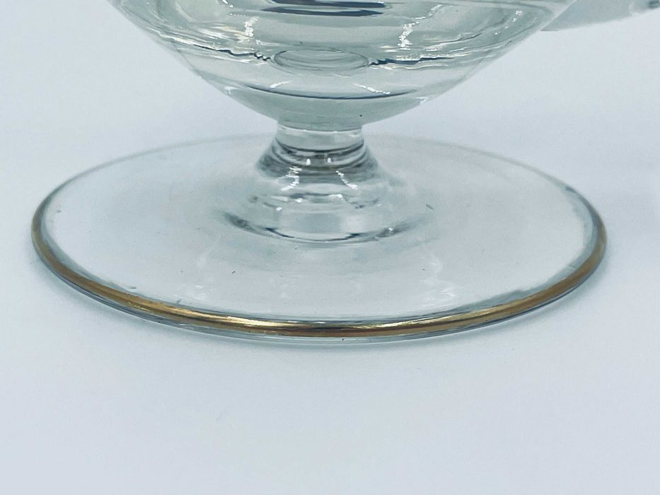 Komplet 5 szklanek na nóżce ze złoconym rantem