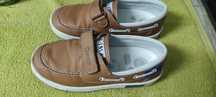 Sapatos chicco em pele