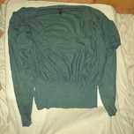 Blusa de lã , verde, aberta nos ombros