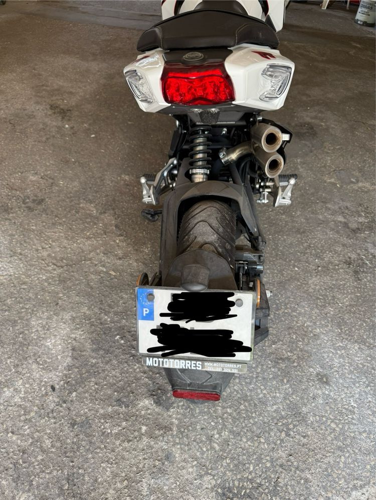 Benelli TnT 125 c/ 1400 kms
