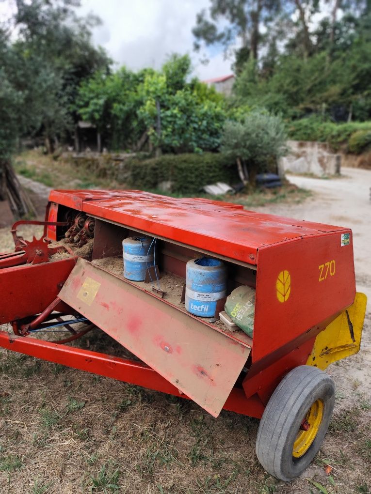 Enfardadeira New Holland