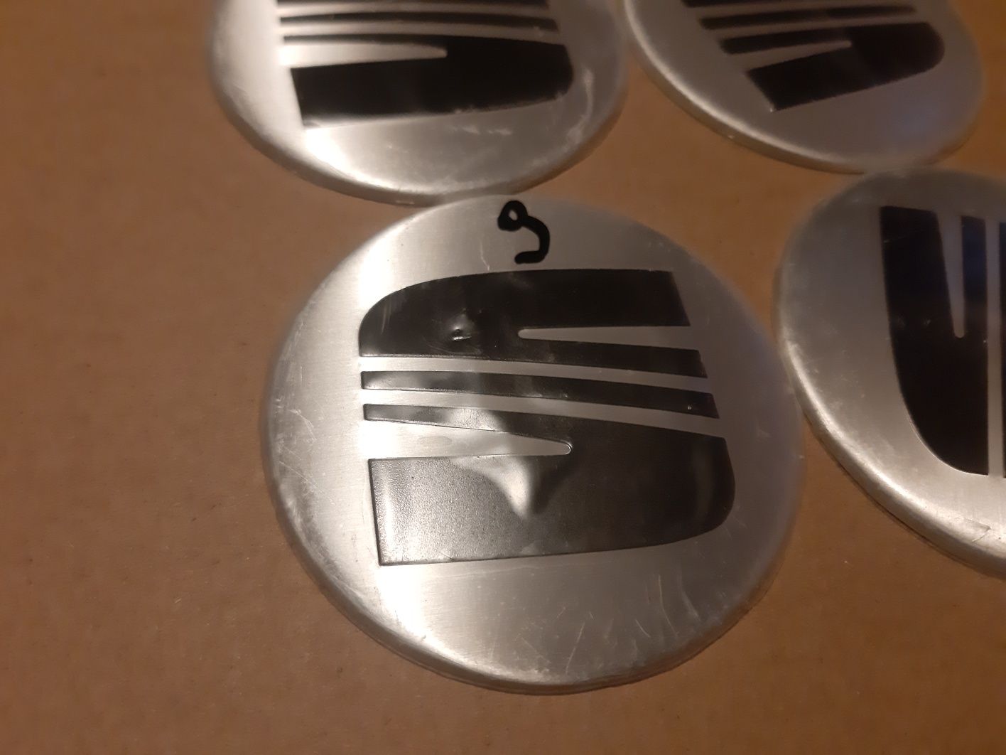 Naklejki emblematy seat 6cm