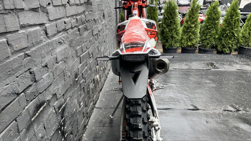 Мотоцикл GEON DAKAR GNX 300 NB K16 Carb 21/18 МКПП 6 (двиг. ZS174MN)