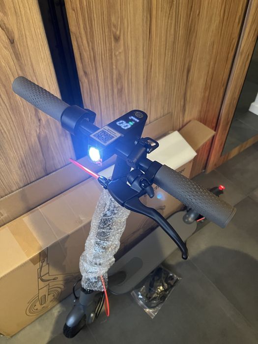 Hulajnoga elektryczna (NOWA) N7PRO 350W dla dorosłych 30km/h