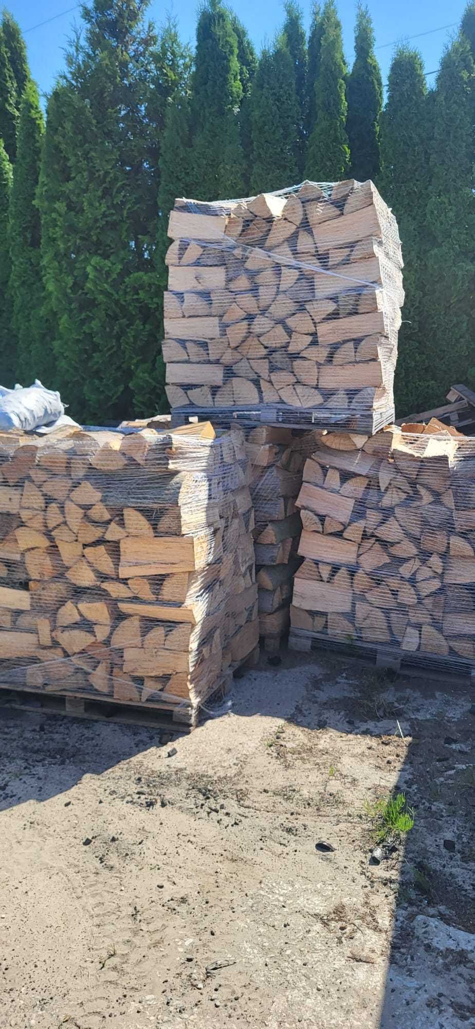 Drewno Dąb Grab Buk kominkowe drzewo opałowe suche świeże układane