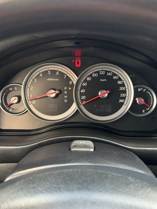 Subaru legacy 2.0 бензин автомат