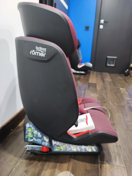 Автокрісло Britax Romer Advansafix IV M