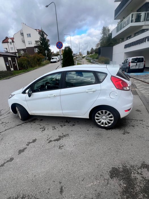 Ford Fiesta_1.6TDCi_Trend_14r_Lift_BezWkladu_Bialy_JedynaTaka!
