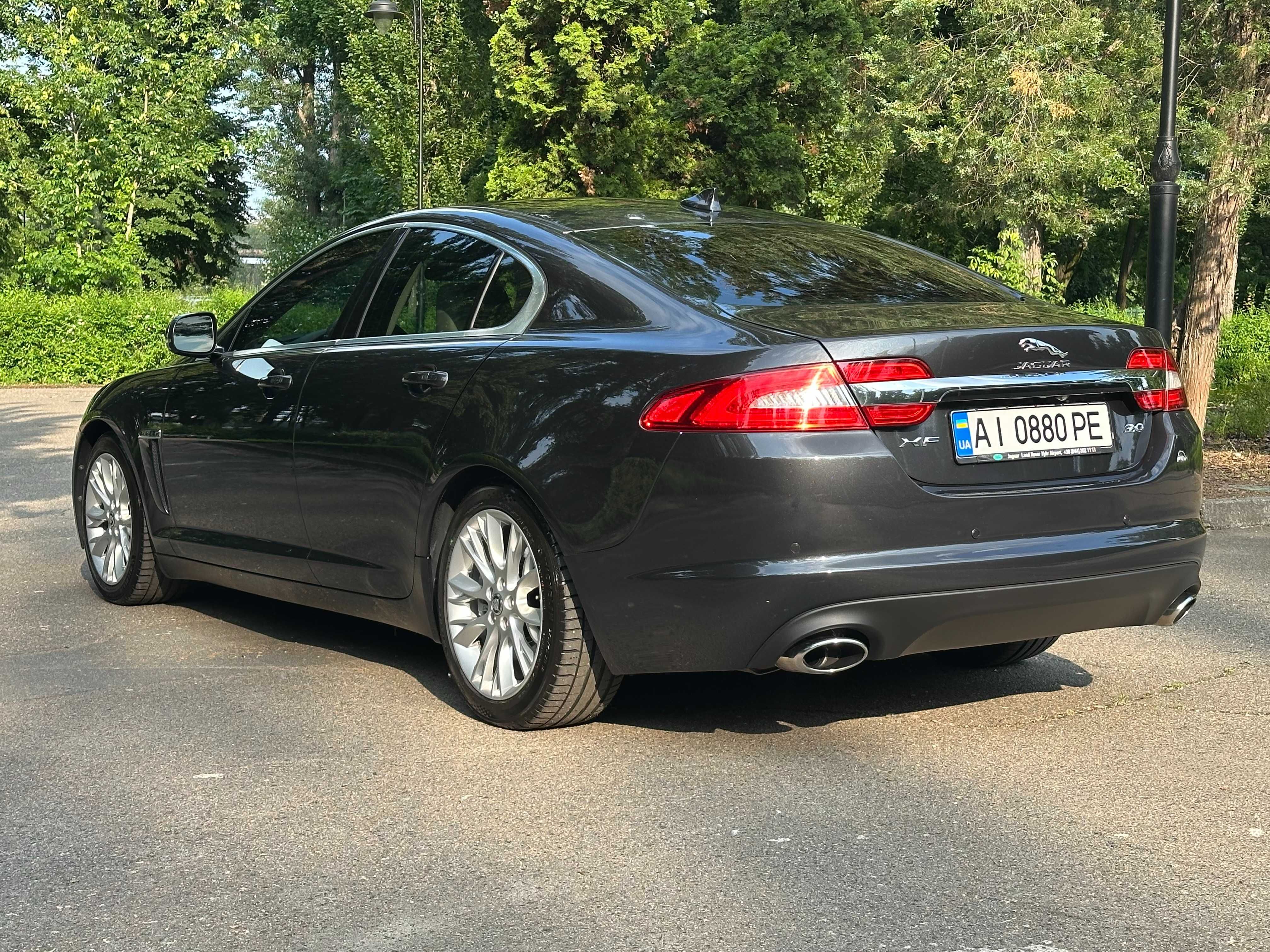 Jaguar XF 3.0 AT (340 к.с.) RWD