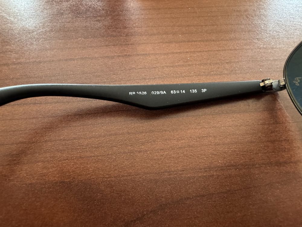 Okulary przeciwsłoneczne RayBan P 3526 z Polaryzacja