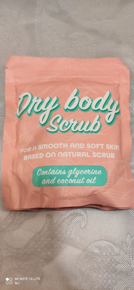 Wegański Suchy peeling do ciała 200 g