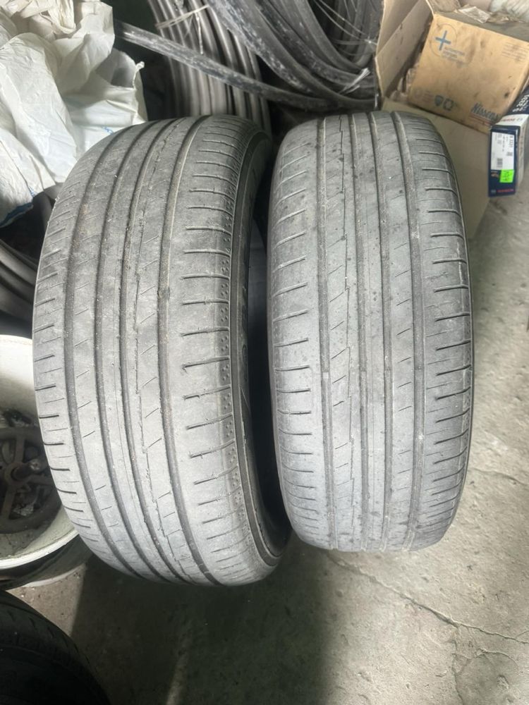 Продам резину Yokohama 215/60 R16