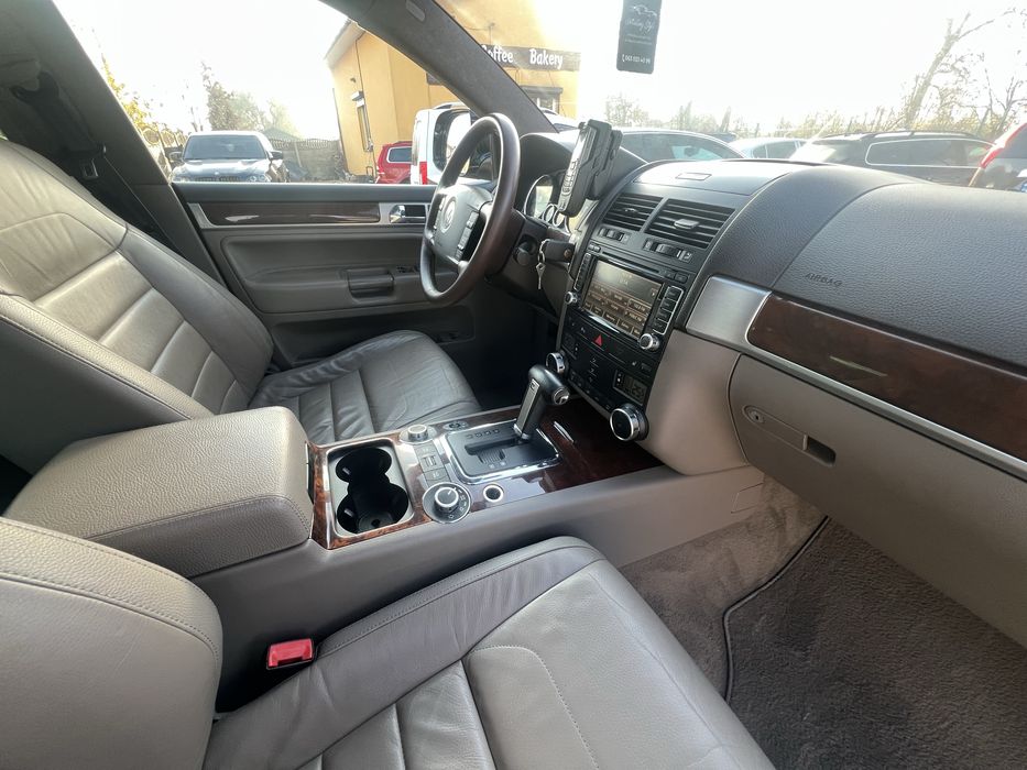 Машина в дуже гарному стані як технічно так і візуально