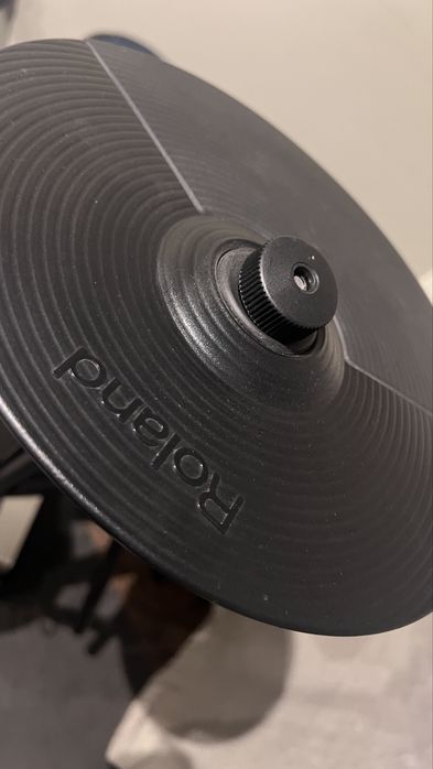 Bateria Roland Td-1 - Banco e pedal de bombo incluido