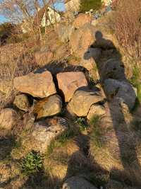 Kamień rozbiórkowy (fundament ciosany)