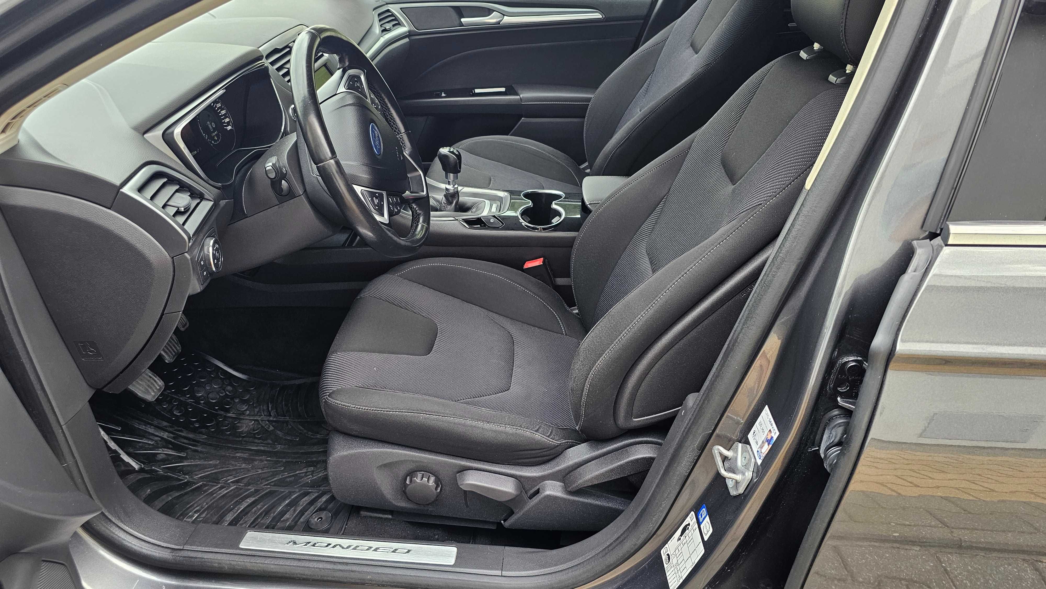 Ford Mondeo 2.0TDCI 150 KM Sedan Convers Navi Led PDC Grzane Fotele