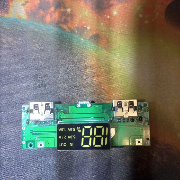 Модуль плата зарядки павербанк 18650 с дисплеем (контроллер) 5V 2.4A