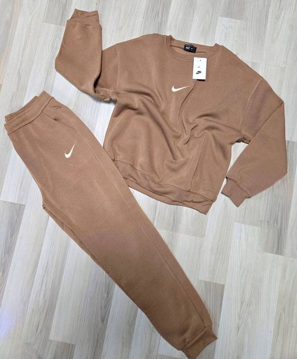 Fato treino Nike mulher