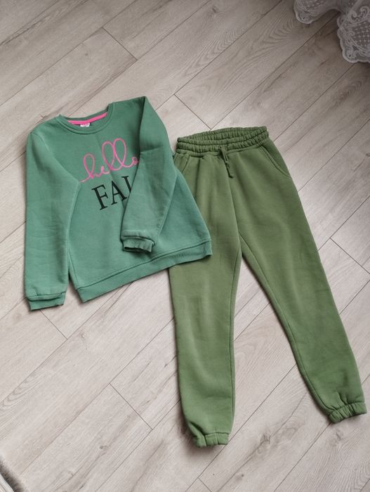 Костюм теплий для дівчинки на 9-10 років