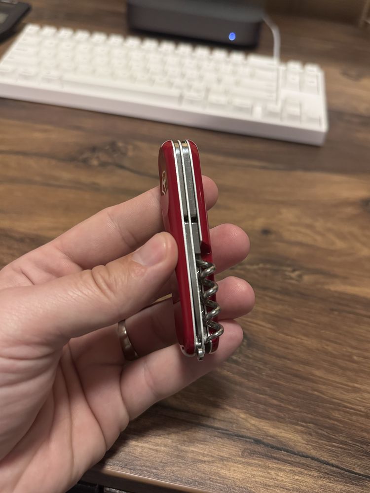 Ніж Victorinox Evolution S101