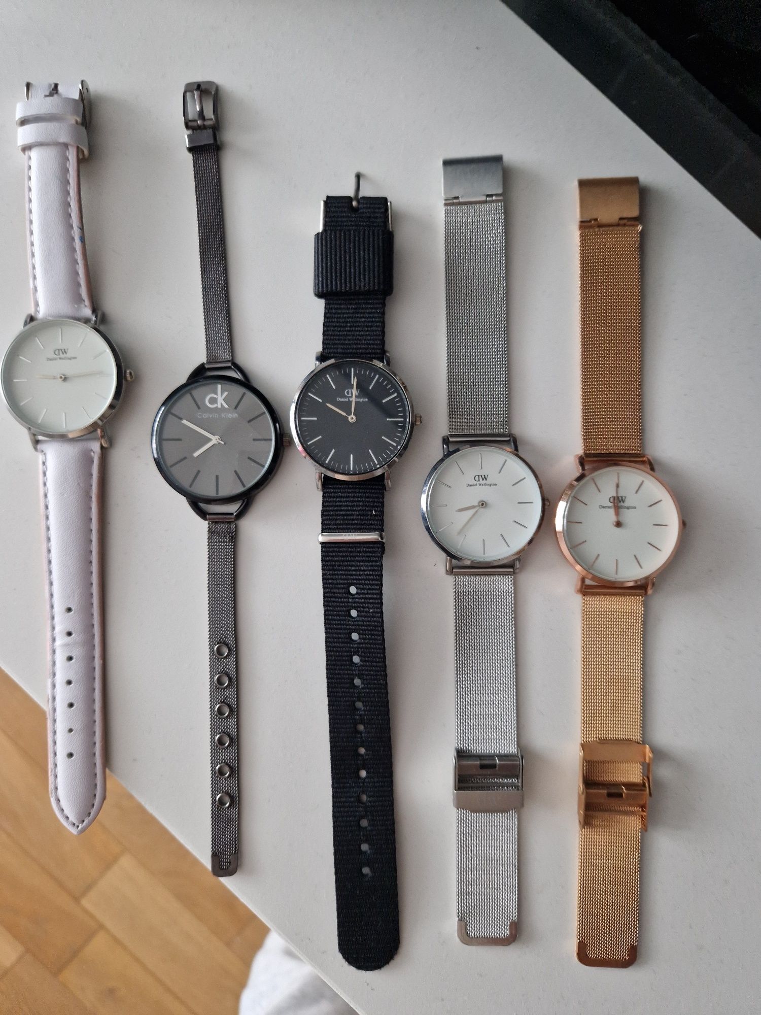 Czarny zegarek Daniel Wellington