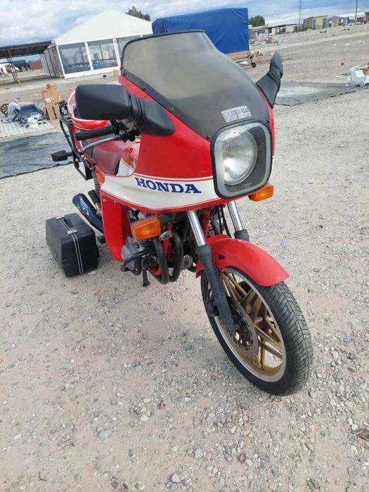 Motocykl Honda CB 900 F2