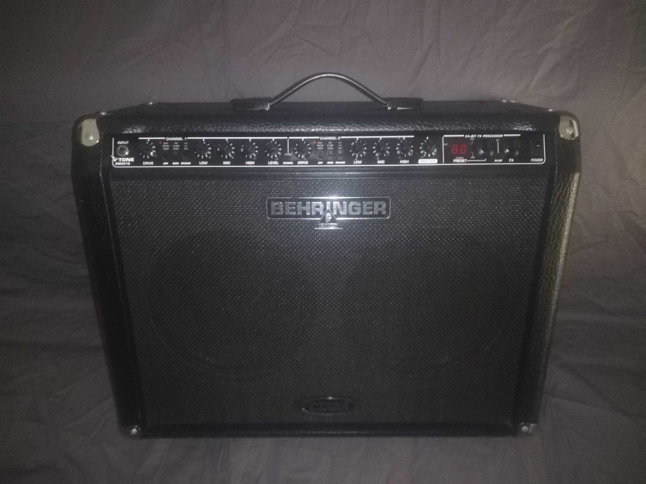 Amplificador guitarra Behringer V-Tone GMX210