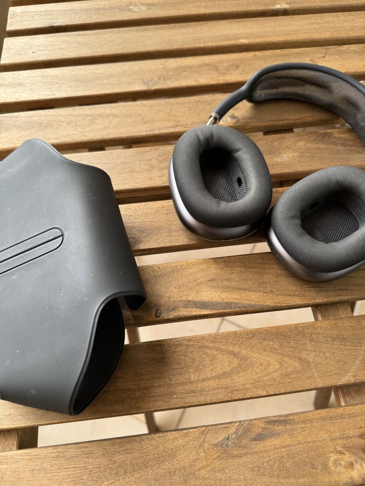 AirPods Max Cinza (Lightning) originais — com case sem acessórios