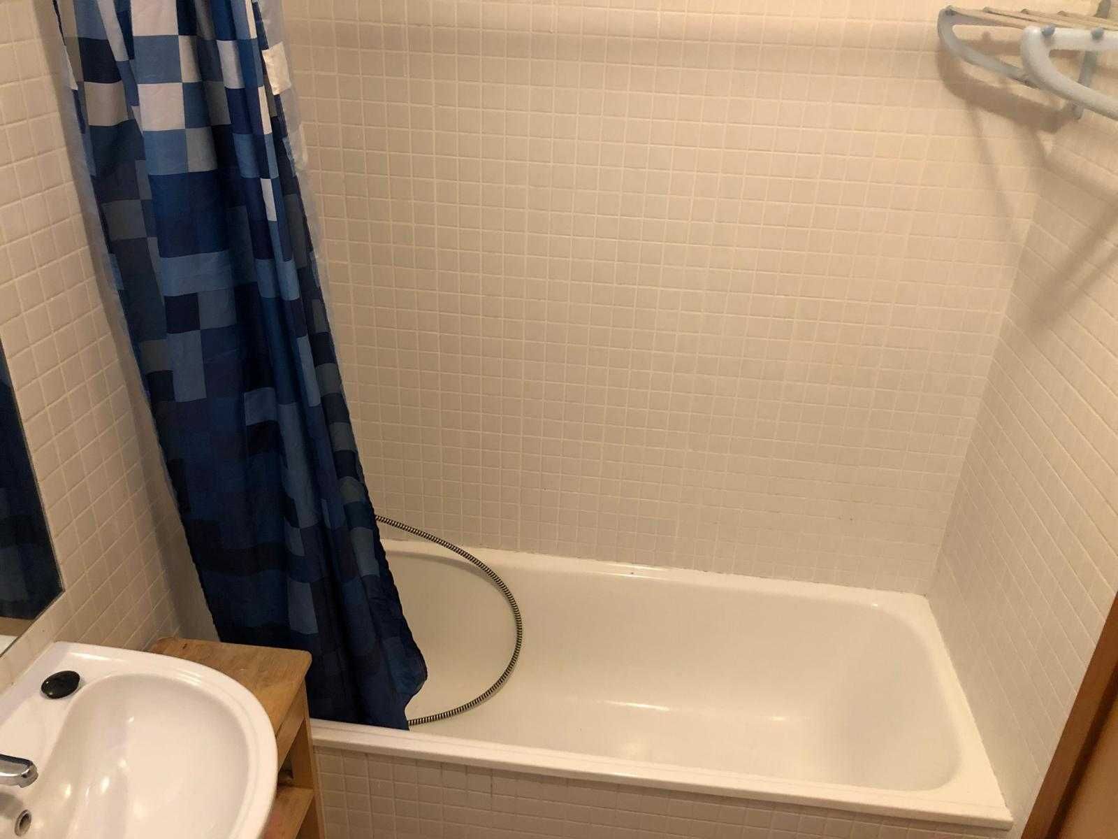 Arrenda-se Apartamento T1 já mobilado na Rua duque de Loulé 246, Porto