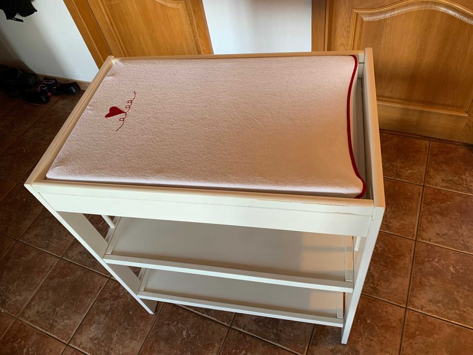 Przewijak Ikea Gulliver + Kosze Önsklig + Tommee Tippee Pojemnik