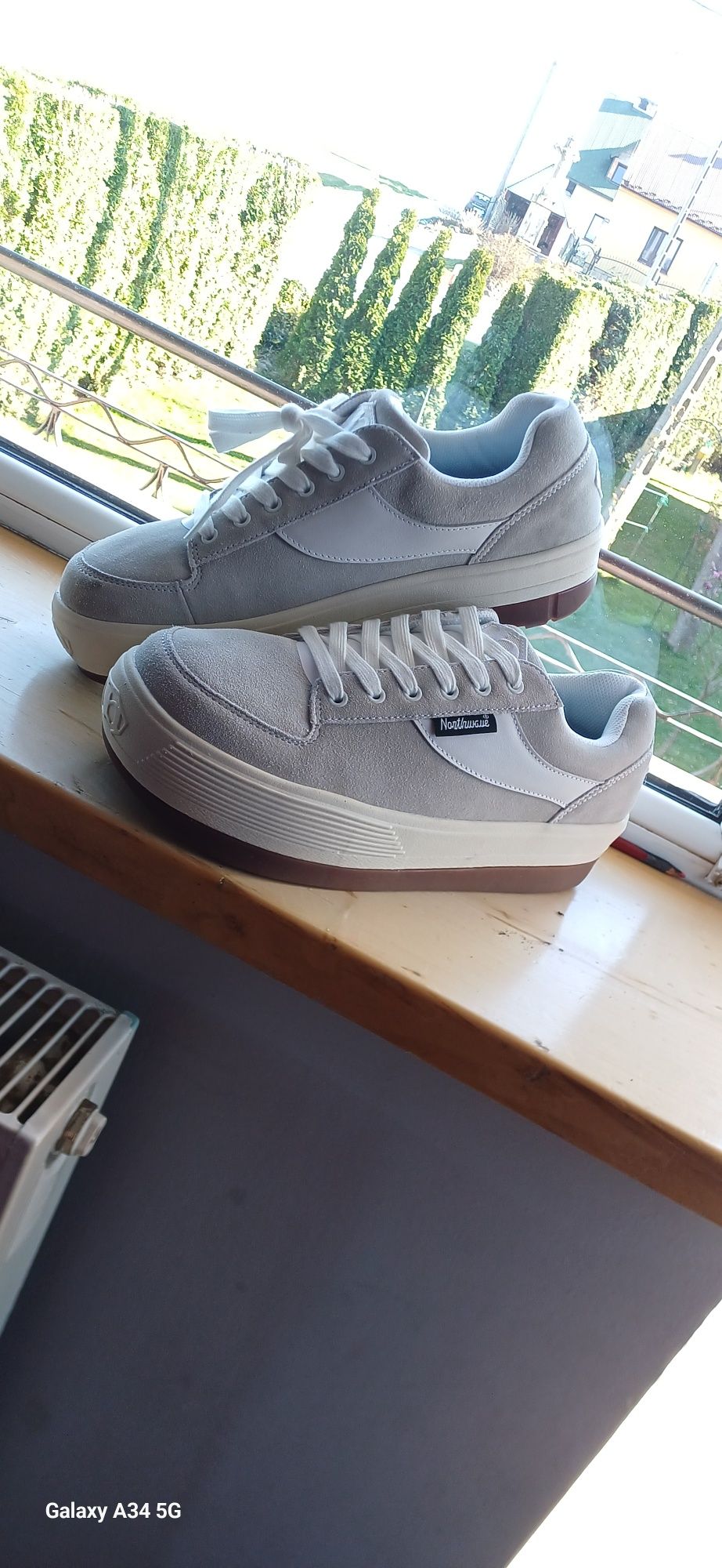 Witam sprzedam nowe buty northwave rozmiar 42,5 kolor biały