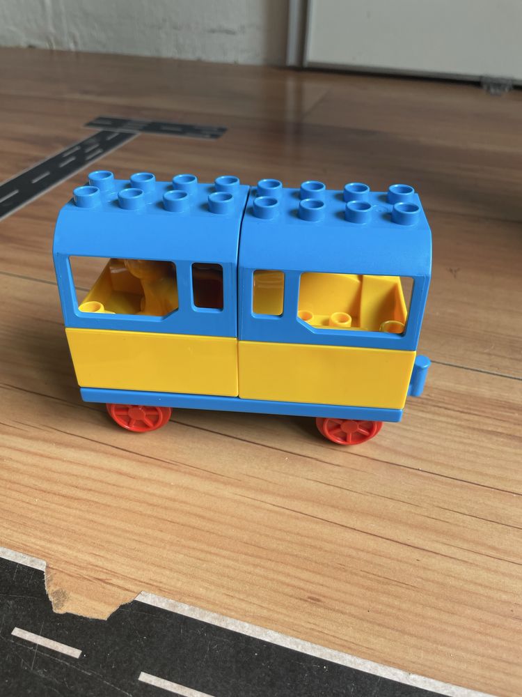 Wagoniki do klocków lego duplo