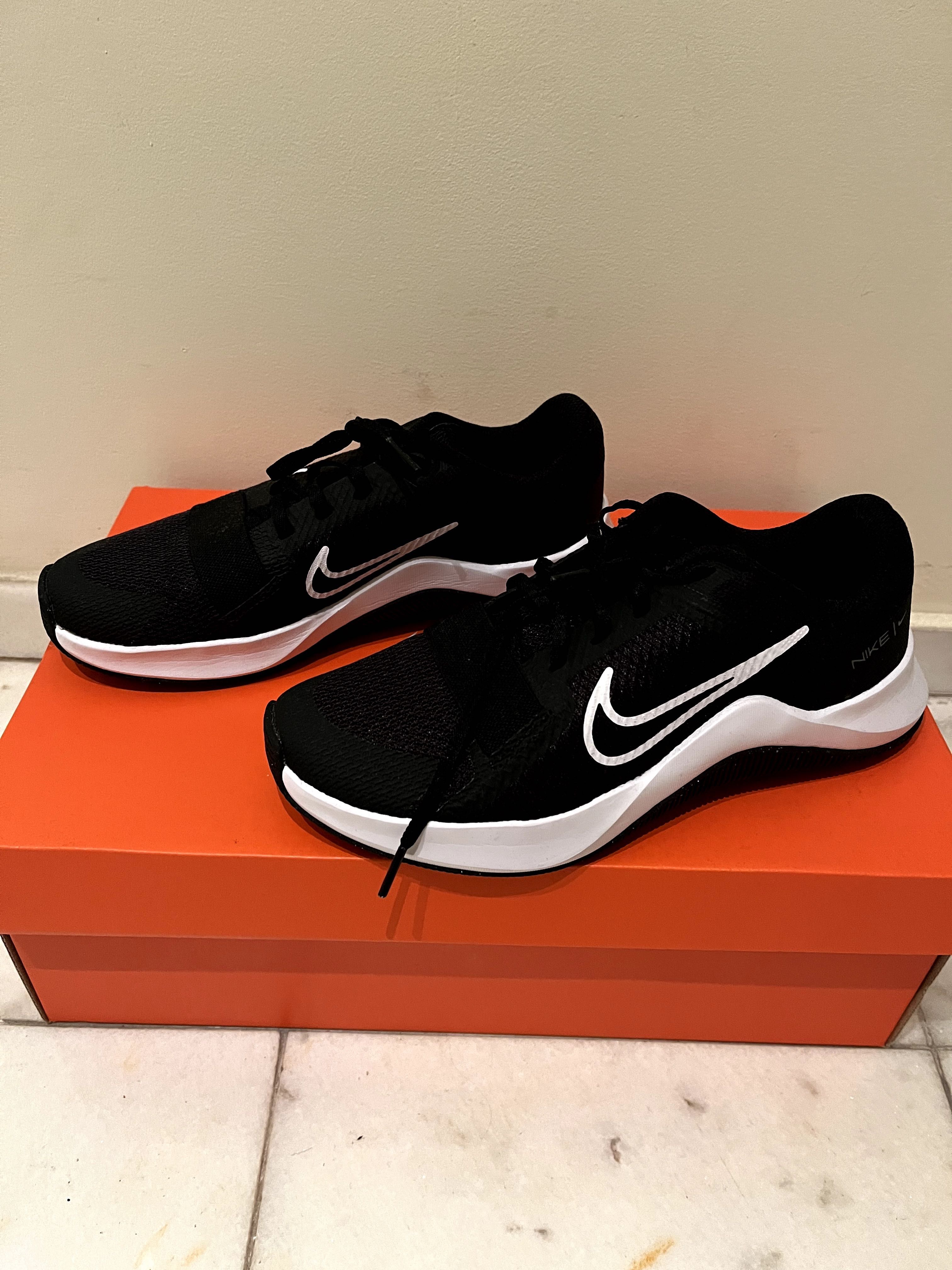 Sapatilhas Nike Mc Trainer - Novos