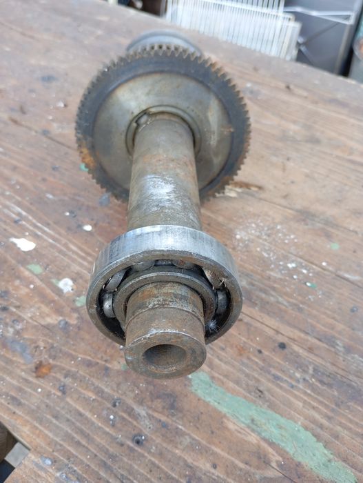 Продам вал на НГФ.