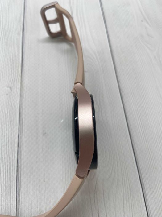 Смарт-годинник Samsung Galaxy Watch4 40 mm (Gold) SM-R860NZDASEK