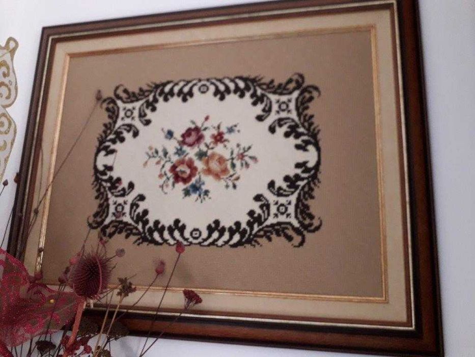 Quadros bordados à mão - Ilha da Madeira