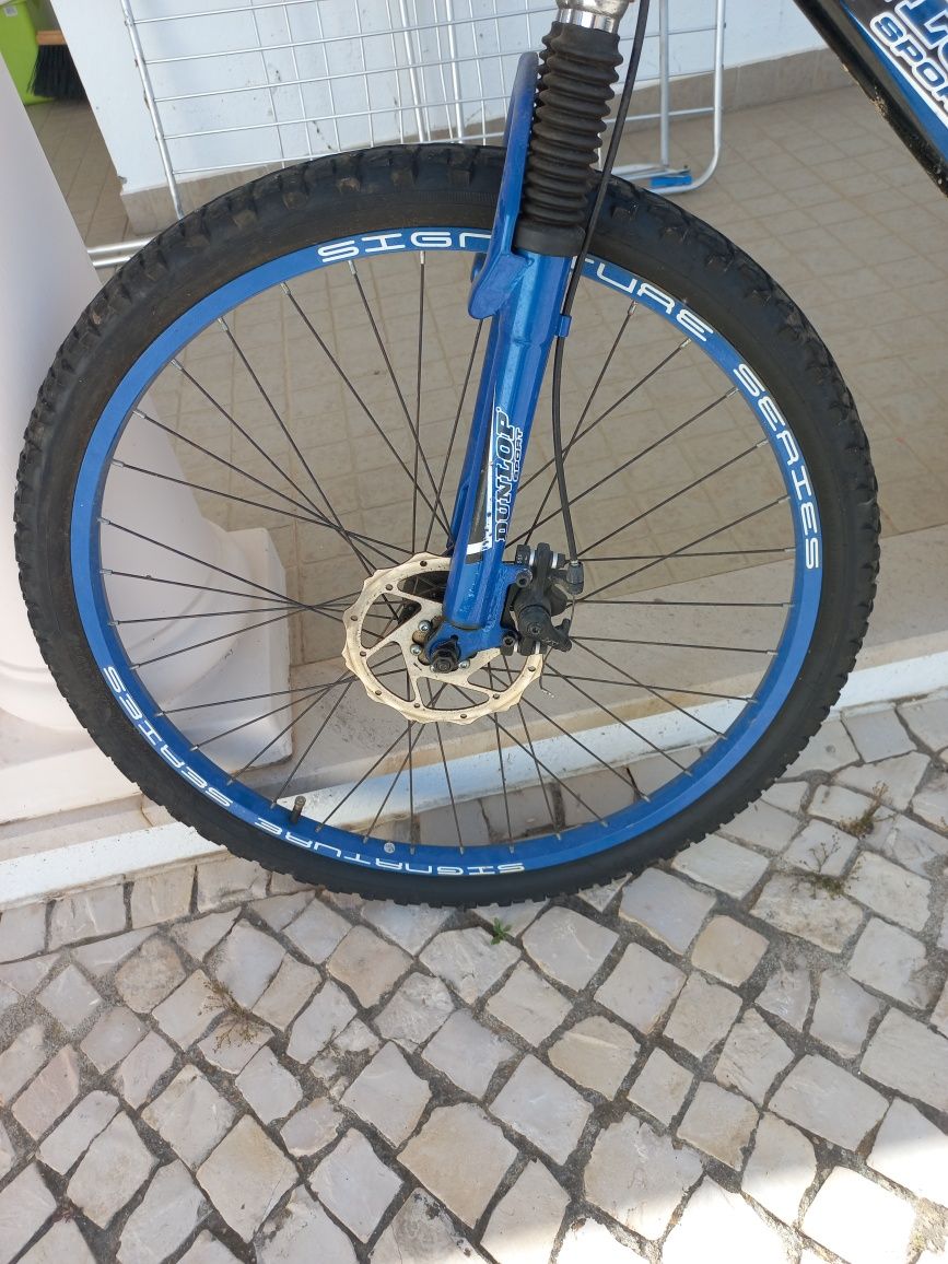 Bicicleta dunlop em bom estado roda 26x1.95