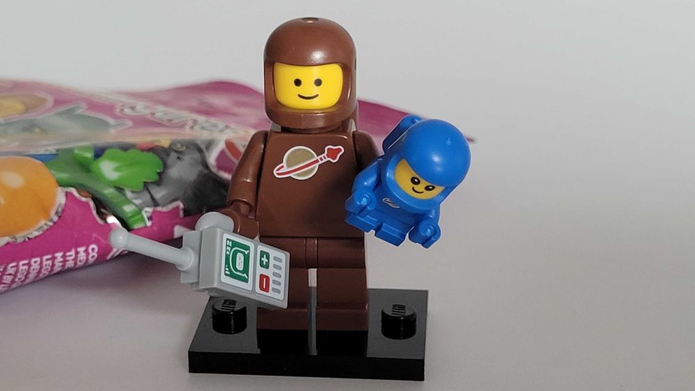 Lego 71037 CMF 24 Classic Spaceman brązowy - nowa zamknięta saszetka