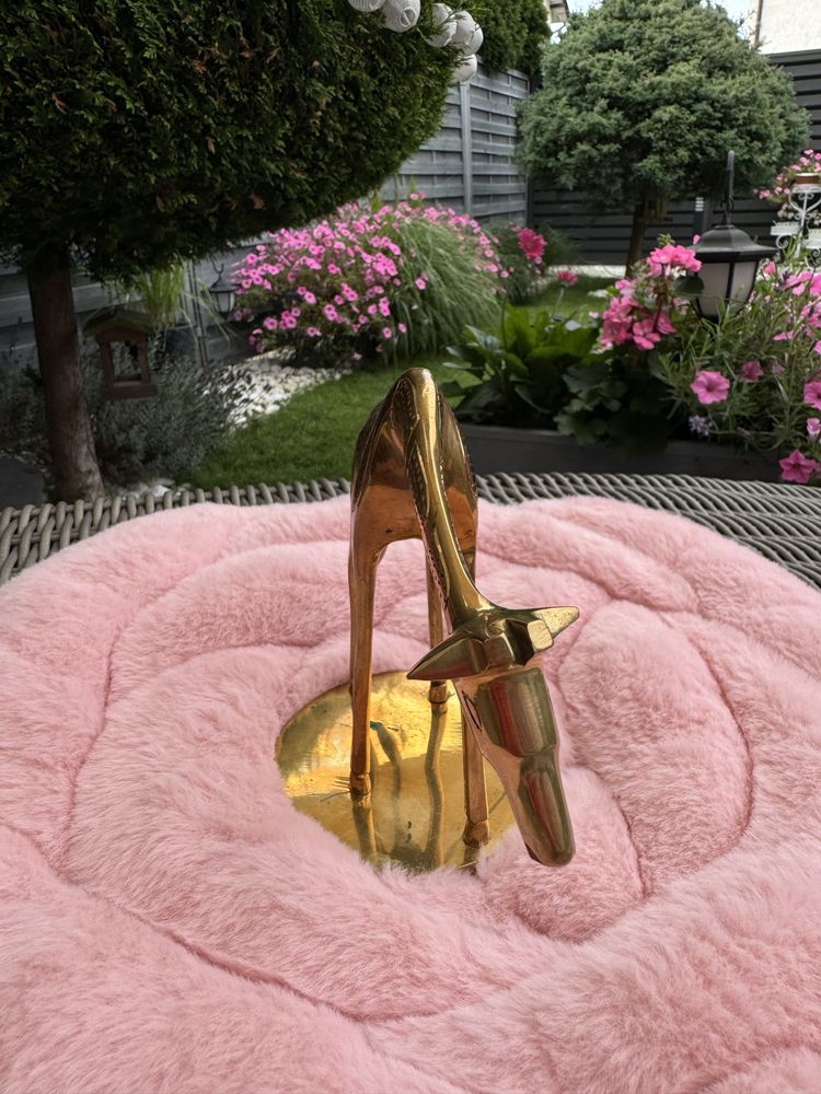 Zara Home, piękna żyrafa z mosiądzu