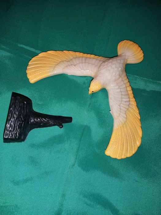 Балансирующая птица парящий орёл