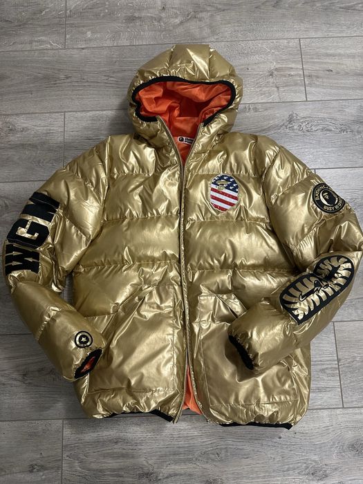 Пуховик Bape. Глянцевый пуховик. Куртка