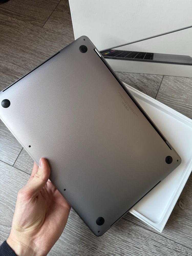 макбук macbook pro 13 (2019) рабочий полностью тач бар Touch bar