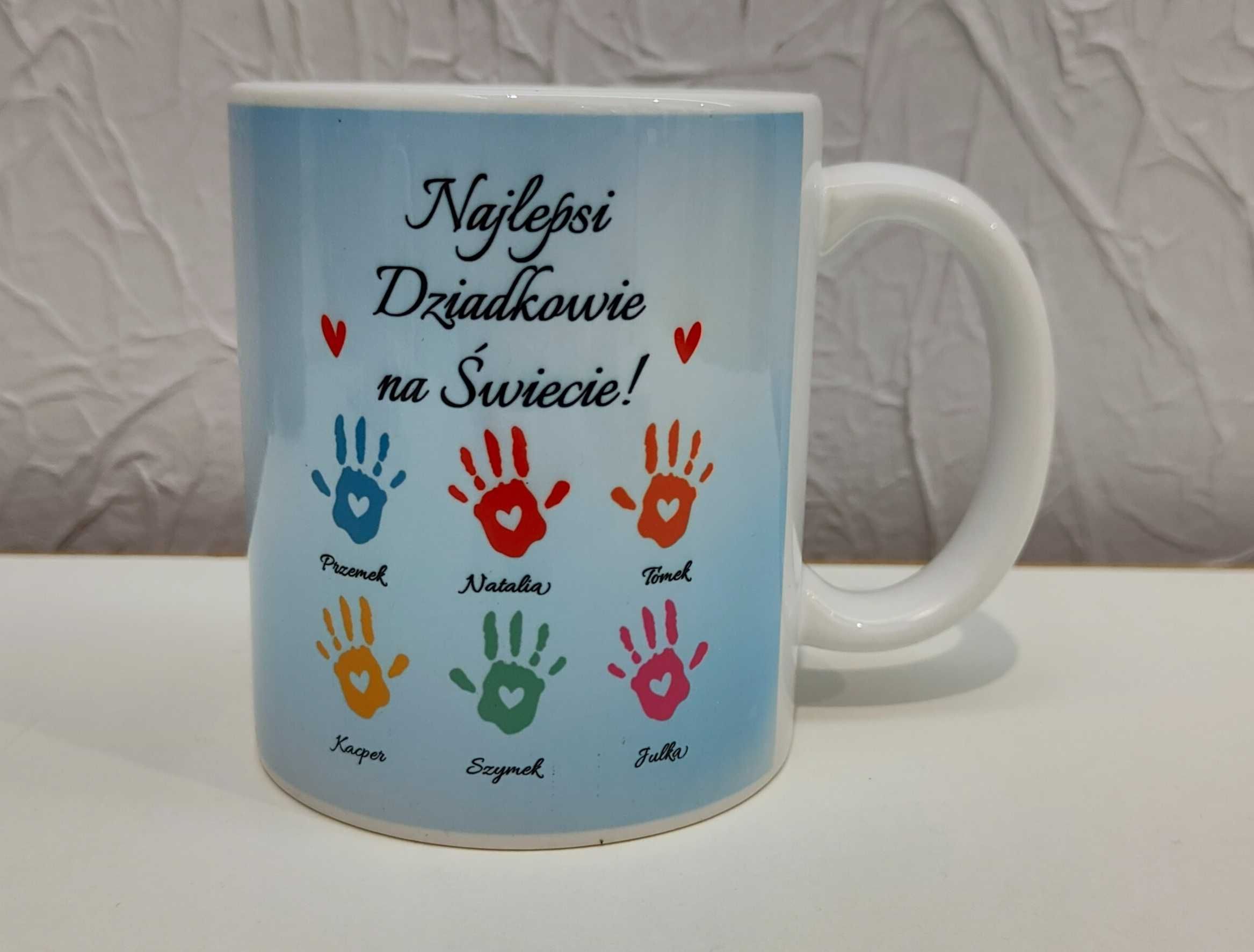 Kubek Dzień Babci Dziadka 330ml odbicie rączek od 1 do 6 łapek dow. te
