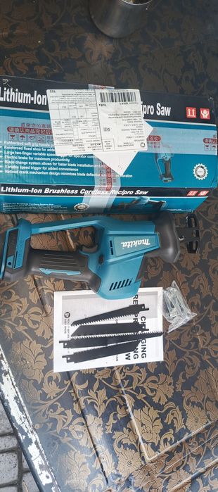 Сабельная пила makita новая