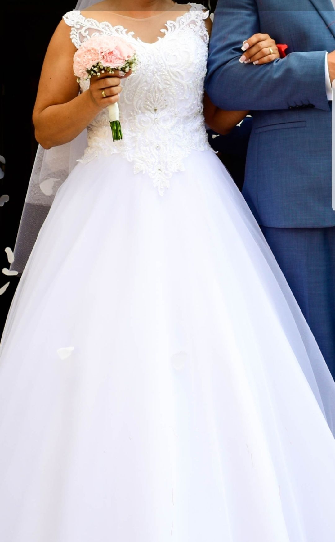 Suknia ślubna  rozmiar 38-40  piękna!brokatowa mieniące się