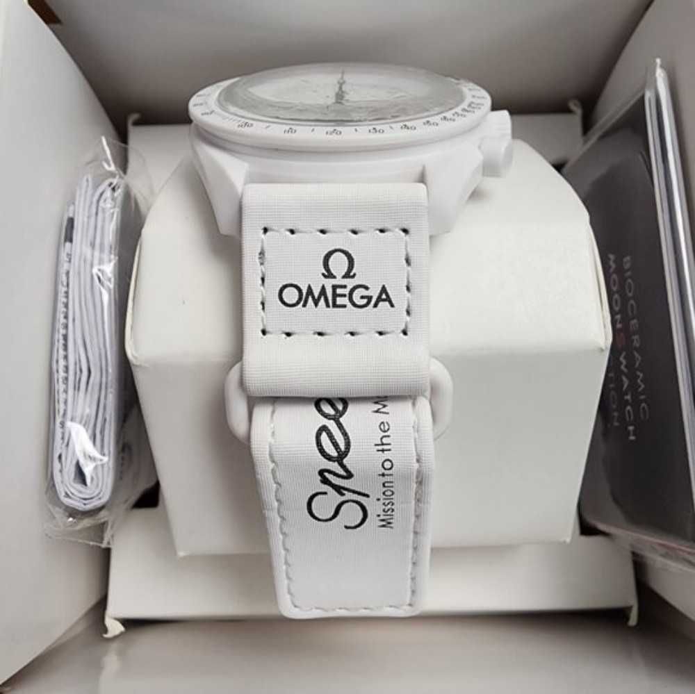 Kosmiczny Zegarek Omega x Swatch Snoopy SO33W700