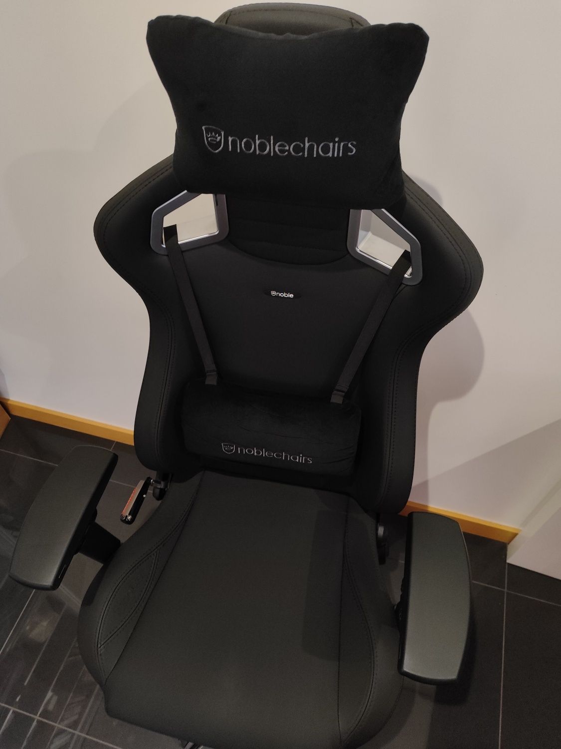 Cadeira gaming Noblechairs Epic