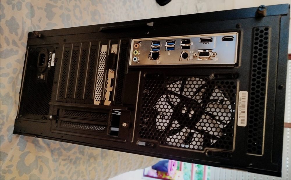 Pc Gamer  3060 menos de 6 mes de uso