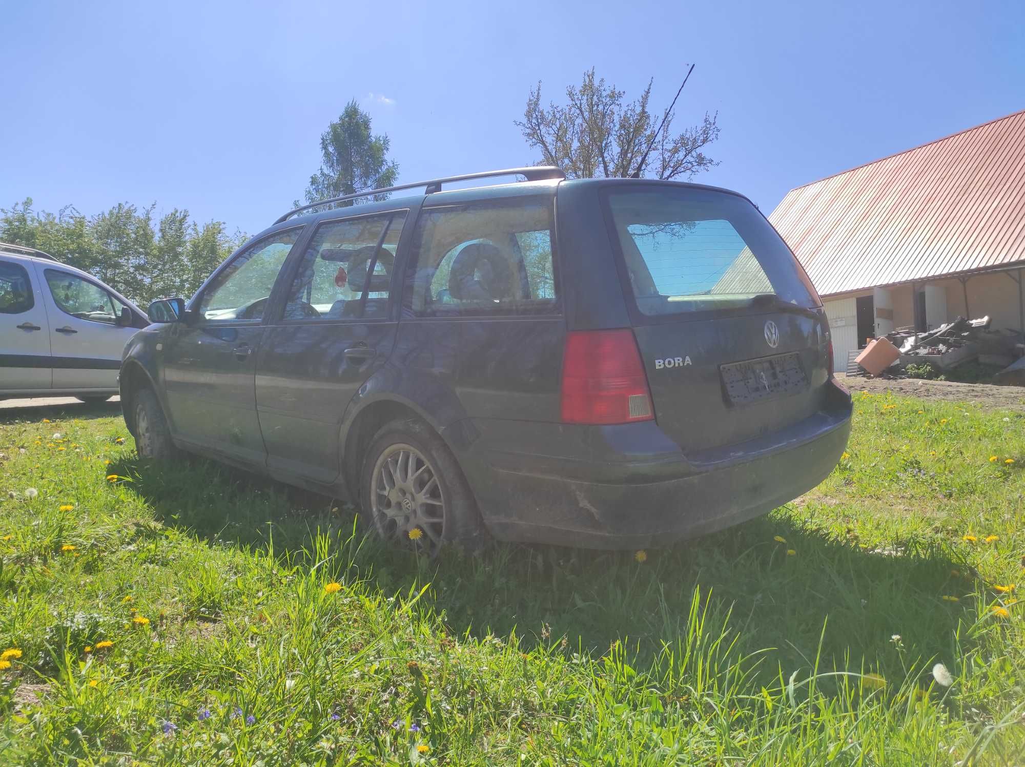 Volkswagen Bora 2,3 V5 na części